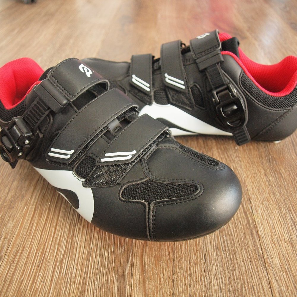 Peloton Cycling Shoes size 40 EU/US - Men's 7 / Women's 9 Black Red White